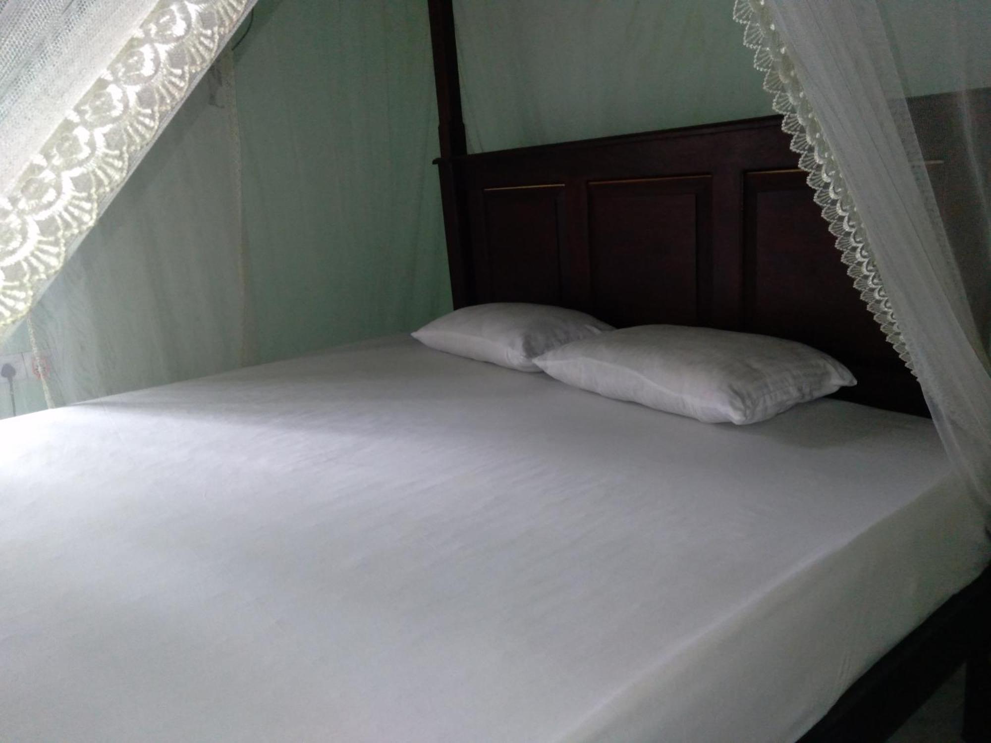 Jasmin Homestay Marakolliya Тангале Екстериор снимка